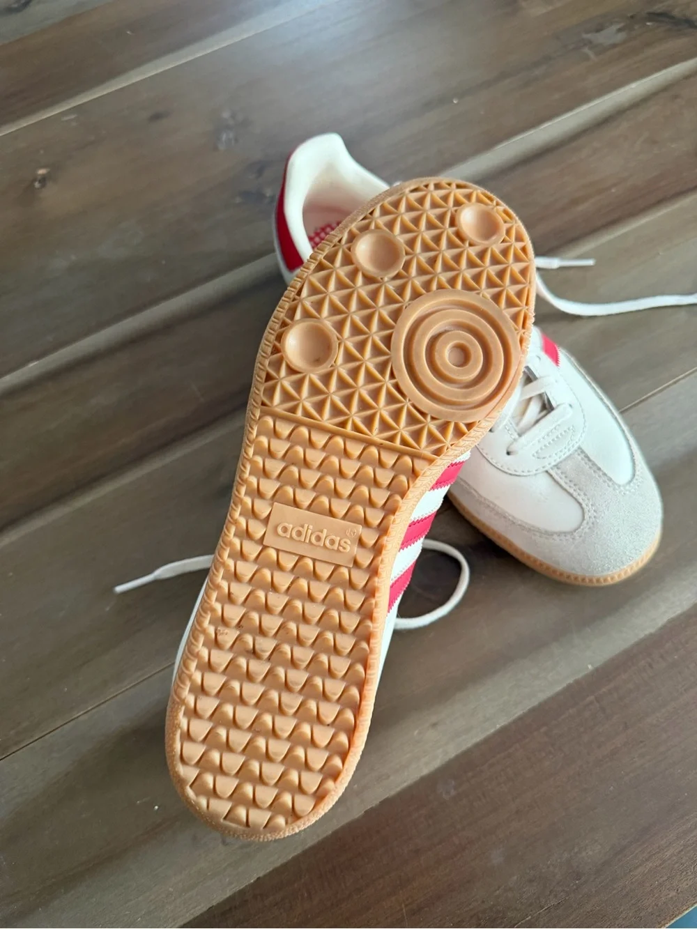 (Limited Edition) Adidas Samba OG Valentine’s Day 2026 Kids Size 6.5